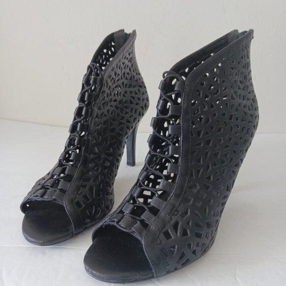 Aldo VTG Laser Cut Cage High Heel Shoes Open Toe Lacy Booties Black Sz. 39 - Picture 2 of 16